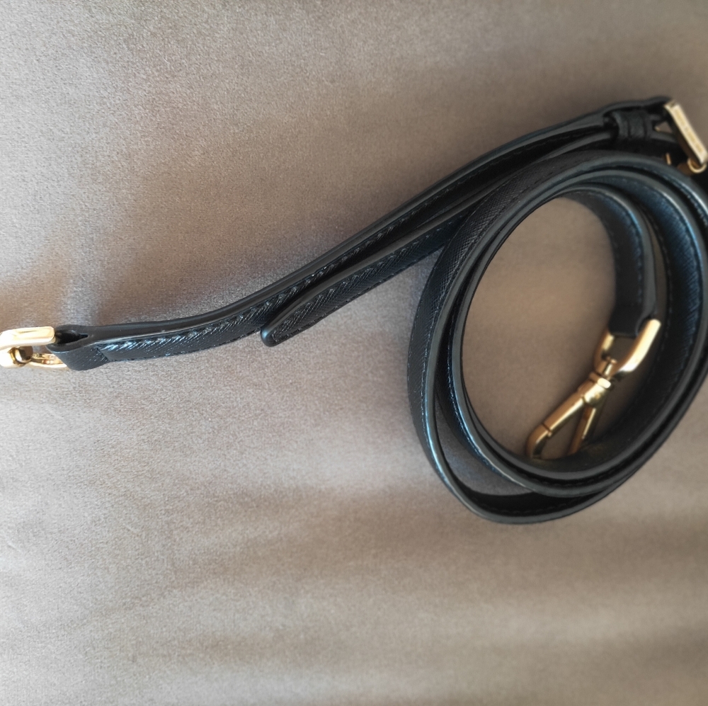 MK Greenwich Large Grab Bag - Picture 7 of 16